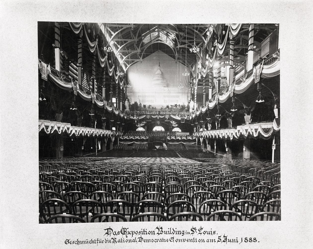 St. Louis Expositie en Muziekhal door Unknown