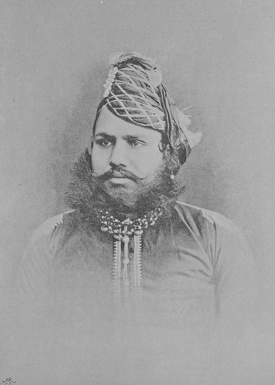 Maharaja Sawai Madho Singh II (gravure) door (after) English photographer