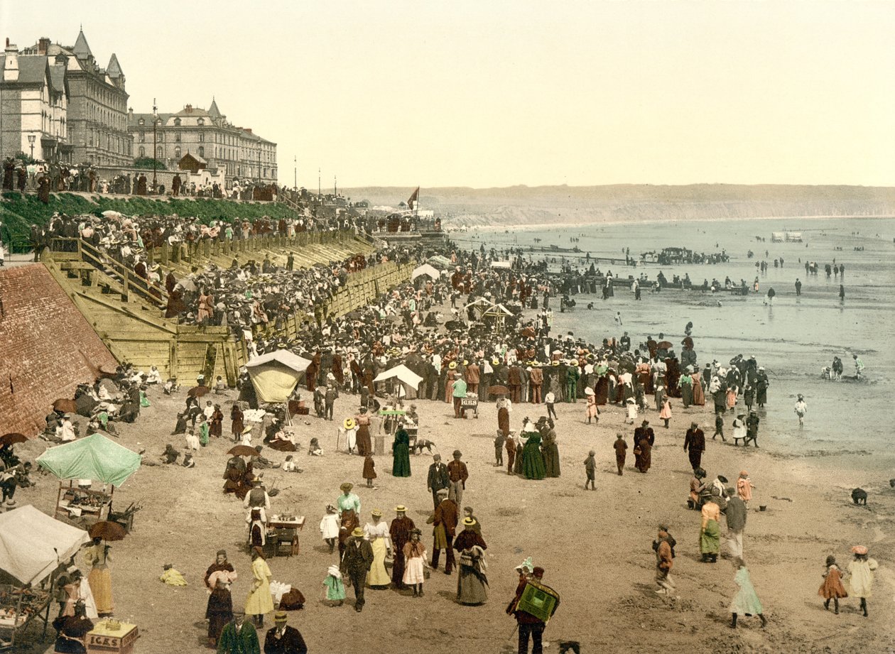 Strand bij Bridlington, Yorkshire, uitgegeven ca. 1890 - 1900 door English Photographer