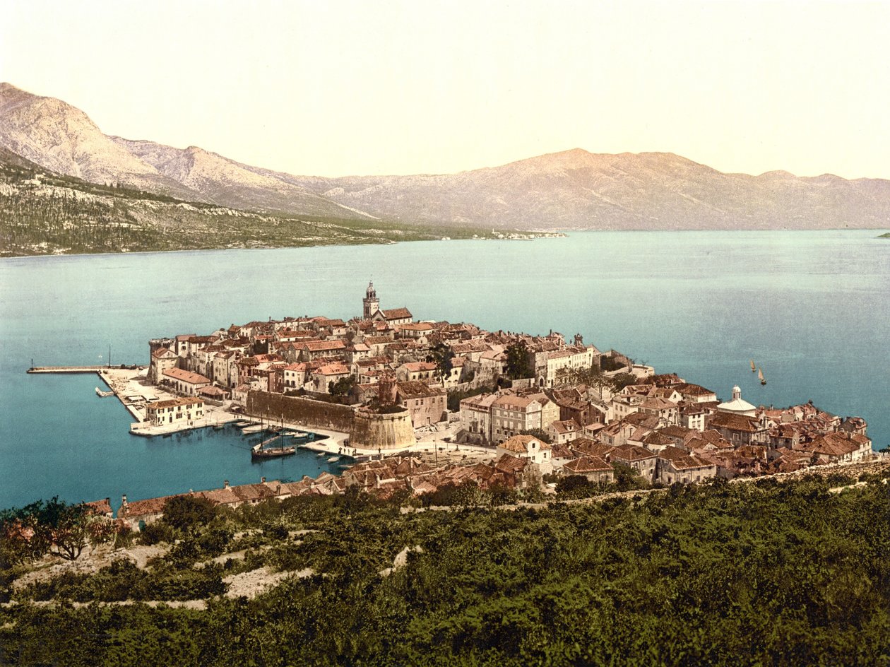 Korčula, Kroatië, uitgegeven ca. 1890 - 1900 door English Photographer