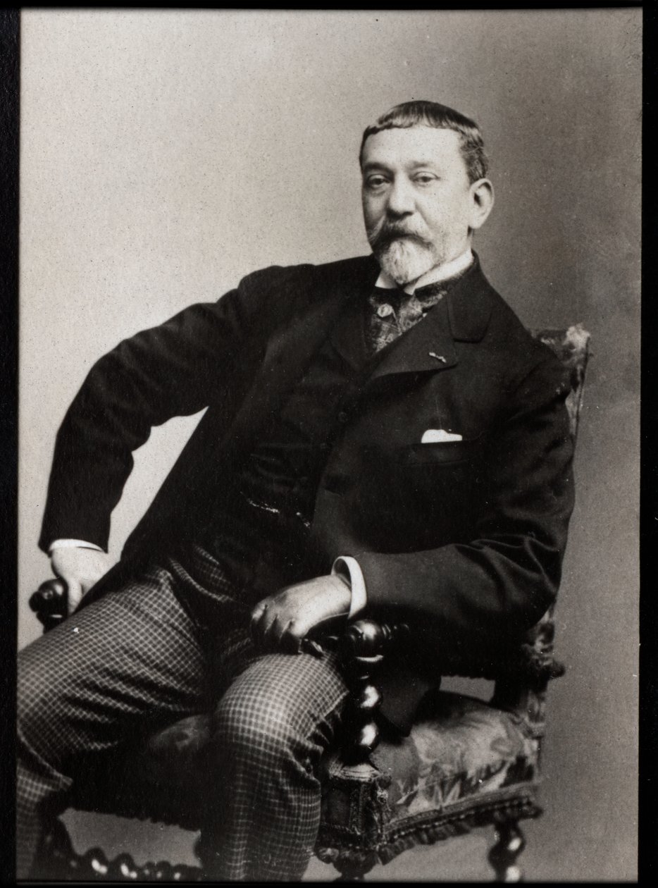 Portret van Ferdinand Roybet, Franse schilder en etser door French Photographer