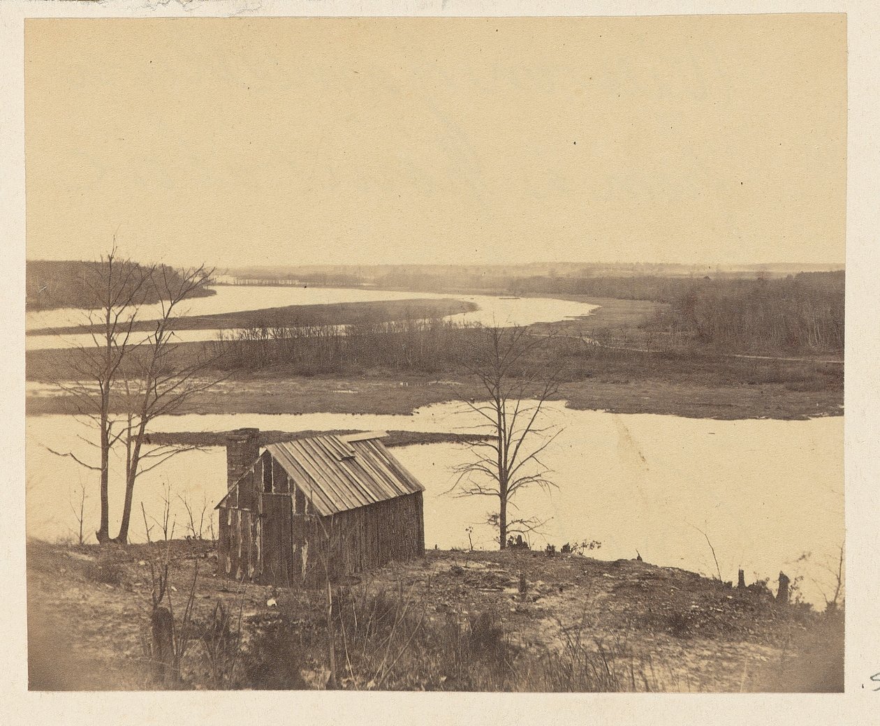 [Huis aan oever van rivier]. door A.J. Russell