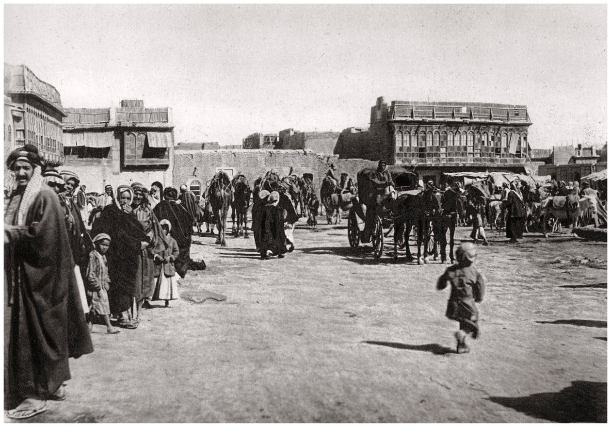 Het Bazaarsplein in Basra, Irak, 1925 door A. Kerim