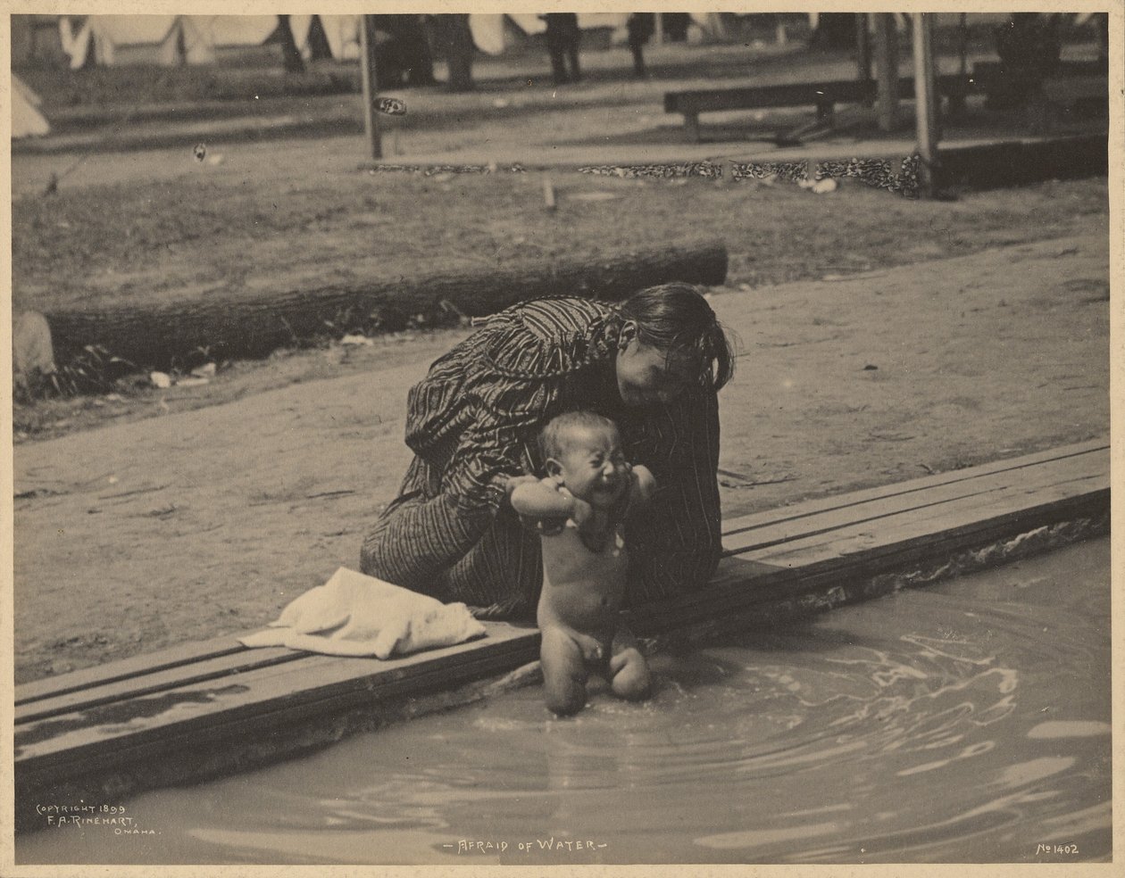 Bang voor water door Adolph F. Muhr