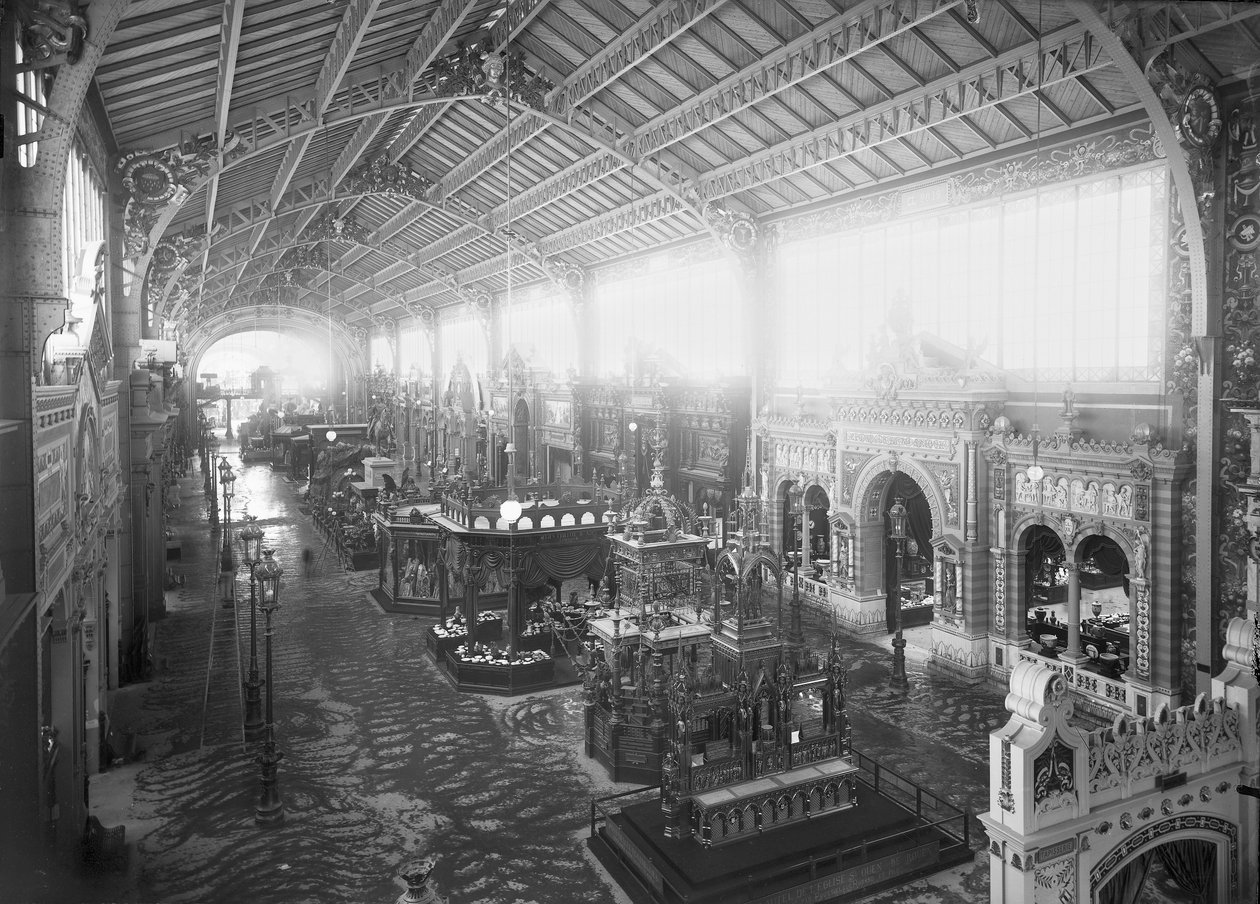 Galerij van de Verschillende Industrieën, Wereldtentoonstelling, Parijs, 1889 door Adolphe Giraudon