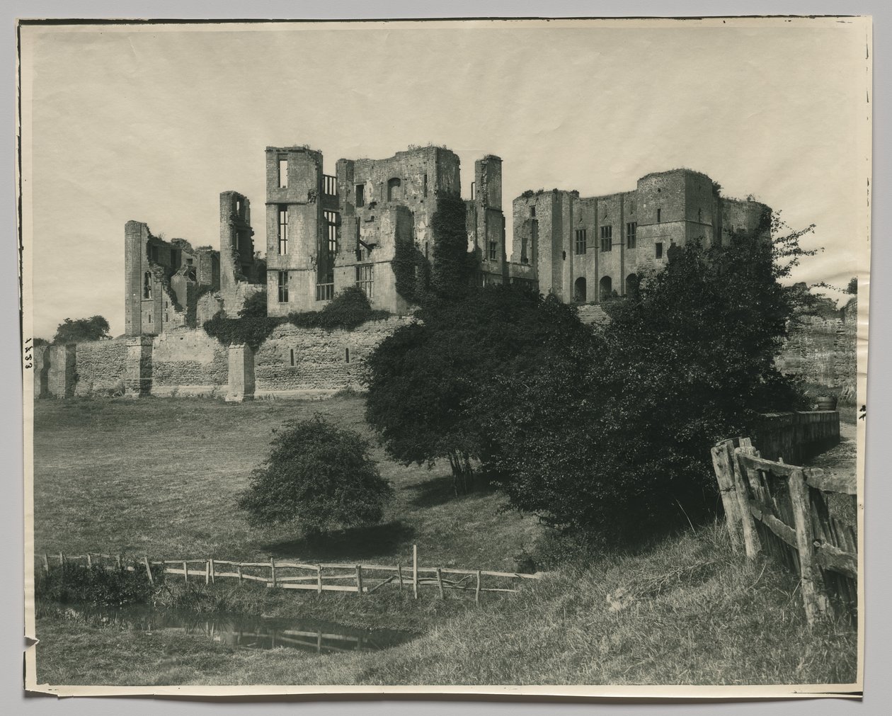 Kasteel Kenilworth, Warwickshire, Engeland door Adolphe Braun