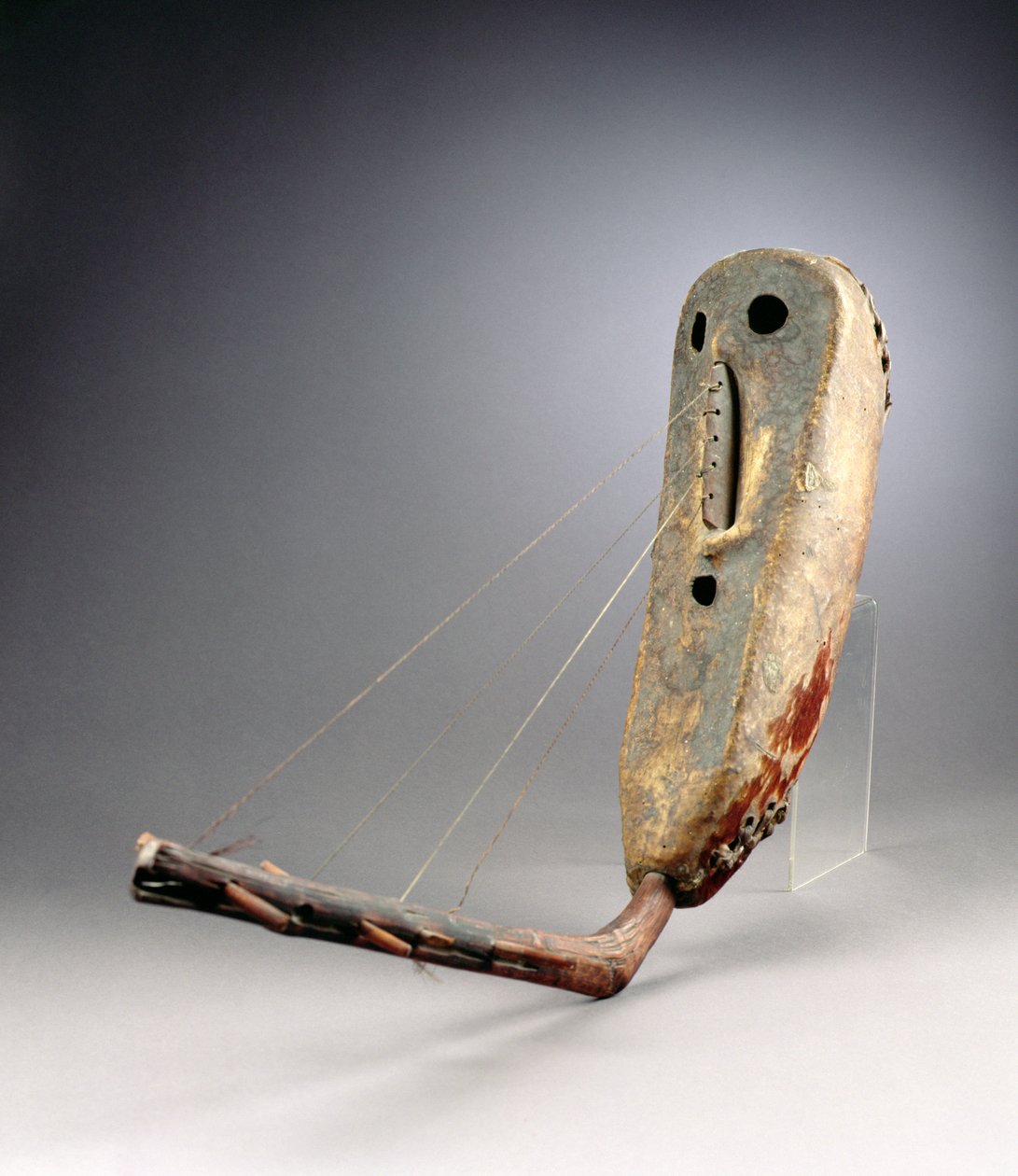 Harp door African