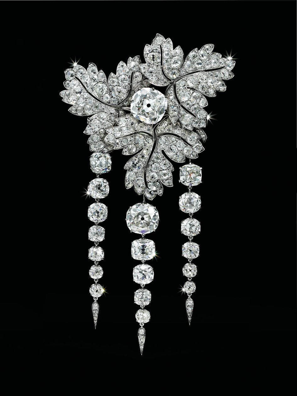 "Feuilles de Groseillier" broche, ca. 1855 door Alfred Bapst