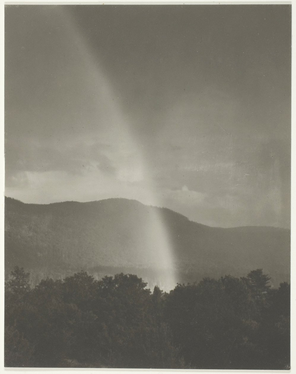 Regenboog door Alfred Stieglitz
