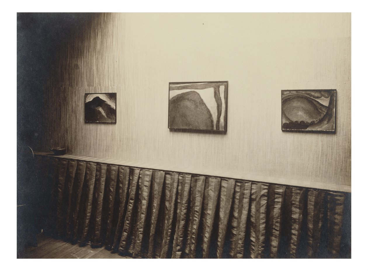 Kamer naar rechts - Muur naar rechts door Alfred Stieglitz