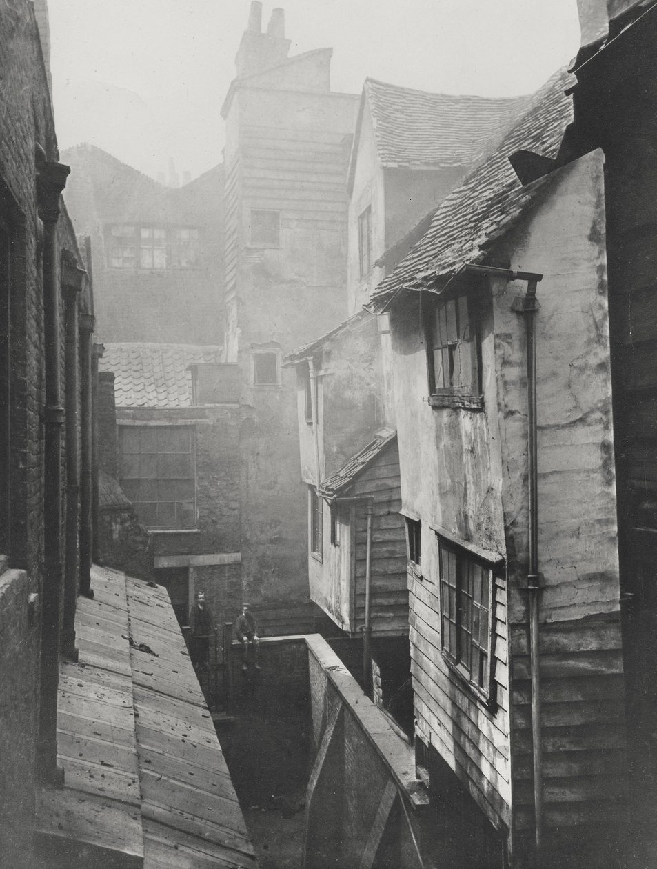 Cloth Fair, Smithfield, 1877 door Alfred and John Bool