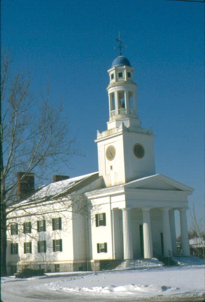 De Eerste Parochiekerk door American School
