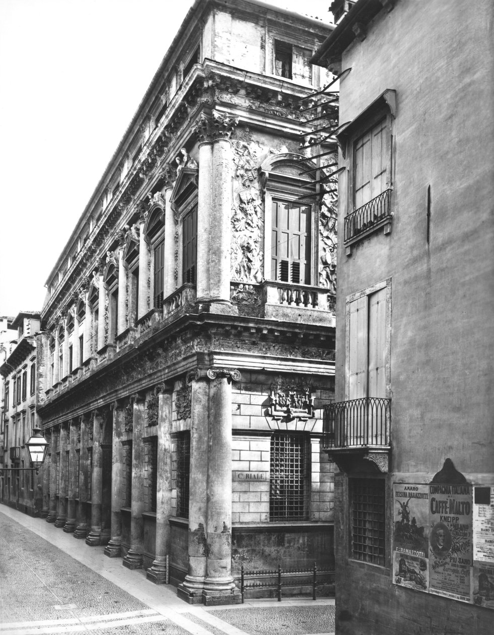 Palazzo Porto-Barbarano, gebouwd ca. 1570-75 door Andrea Palladio
