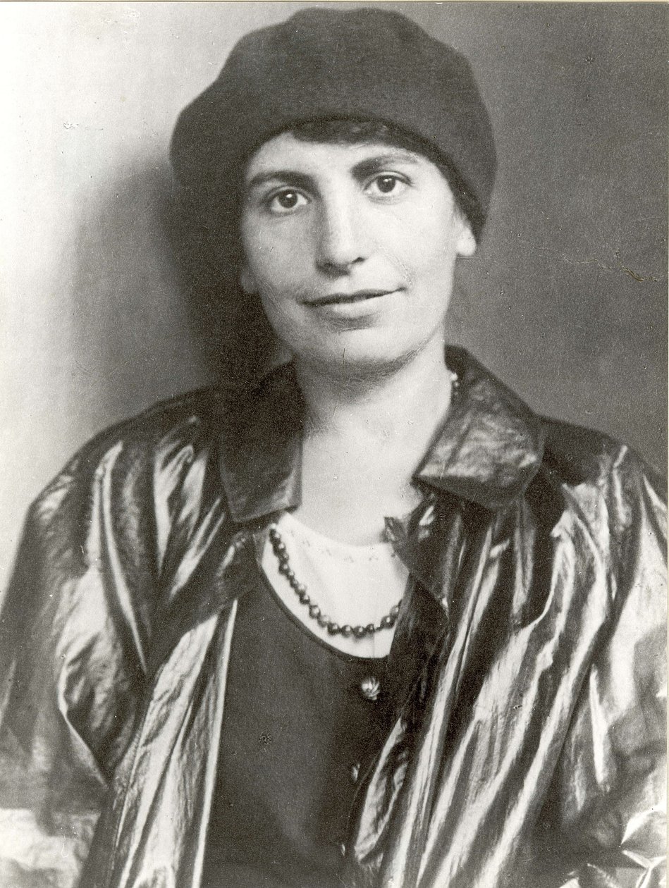 Anna Freud - Anoniem. Fotografie door Anonymous Anonymous