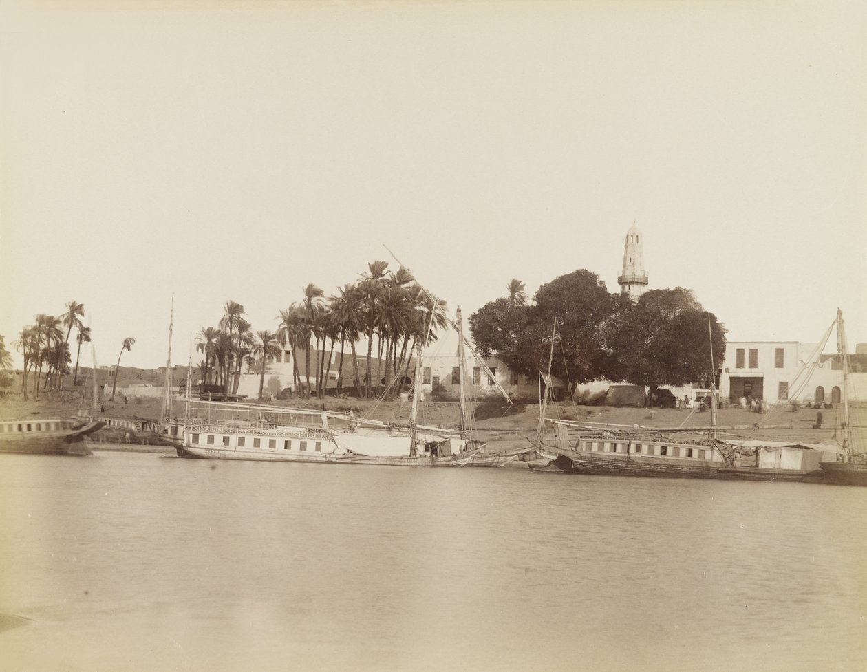 Uitzicht op Afsouan, Egypte door Antonio Beato