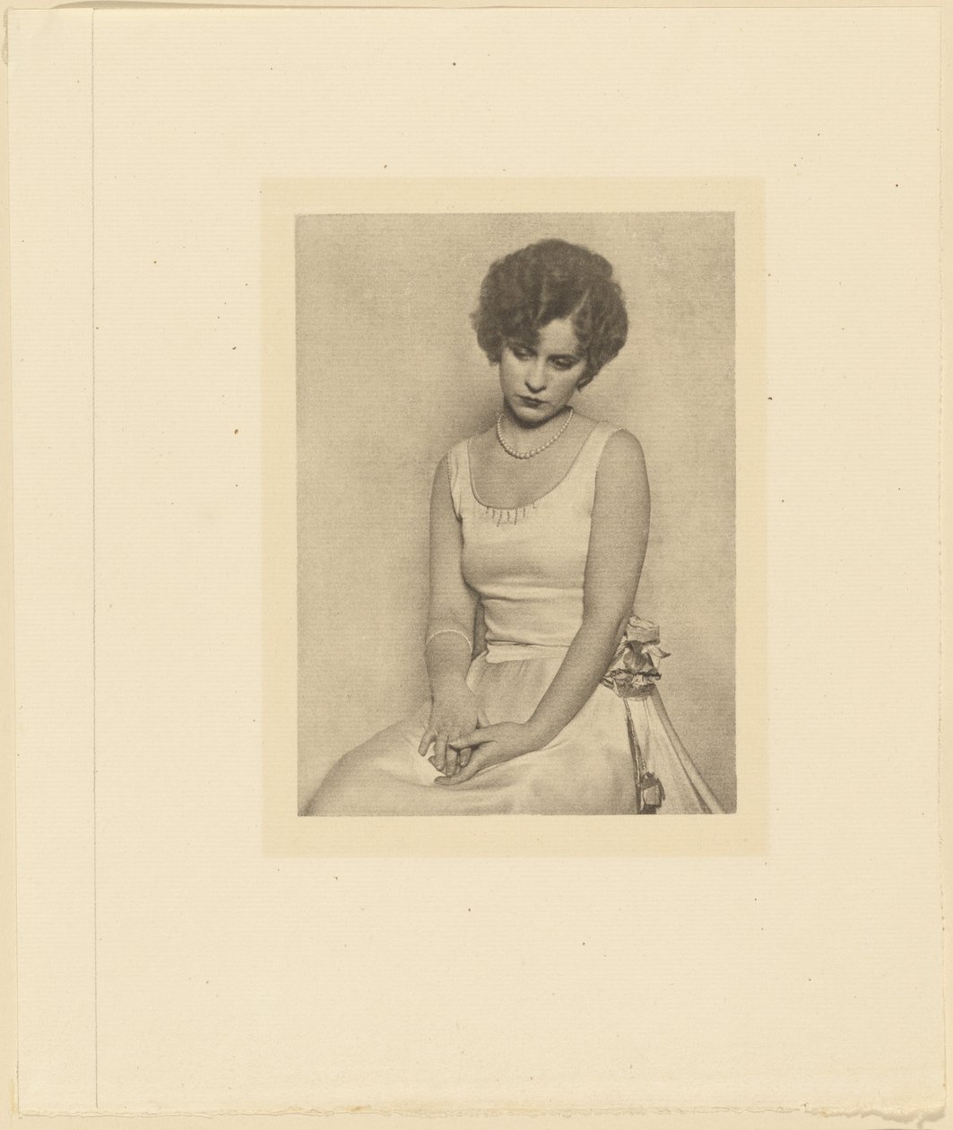 [Mary Ellen] door Arthur F. Kales