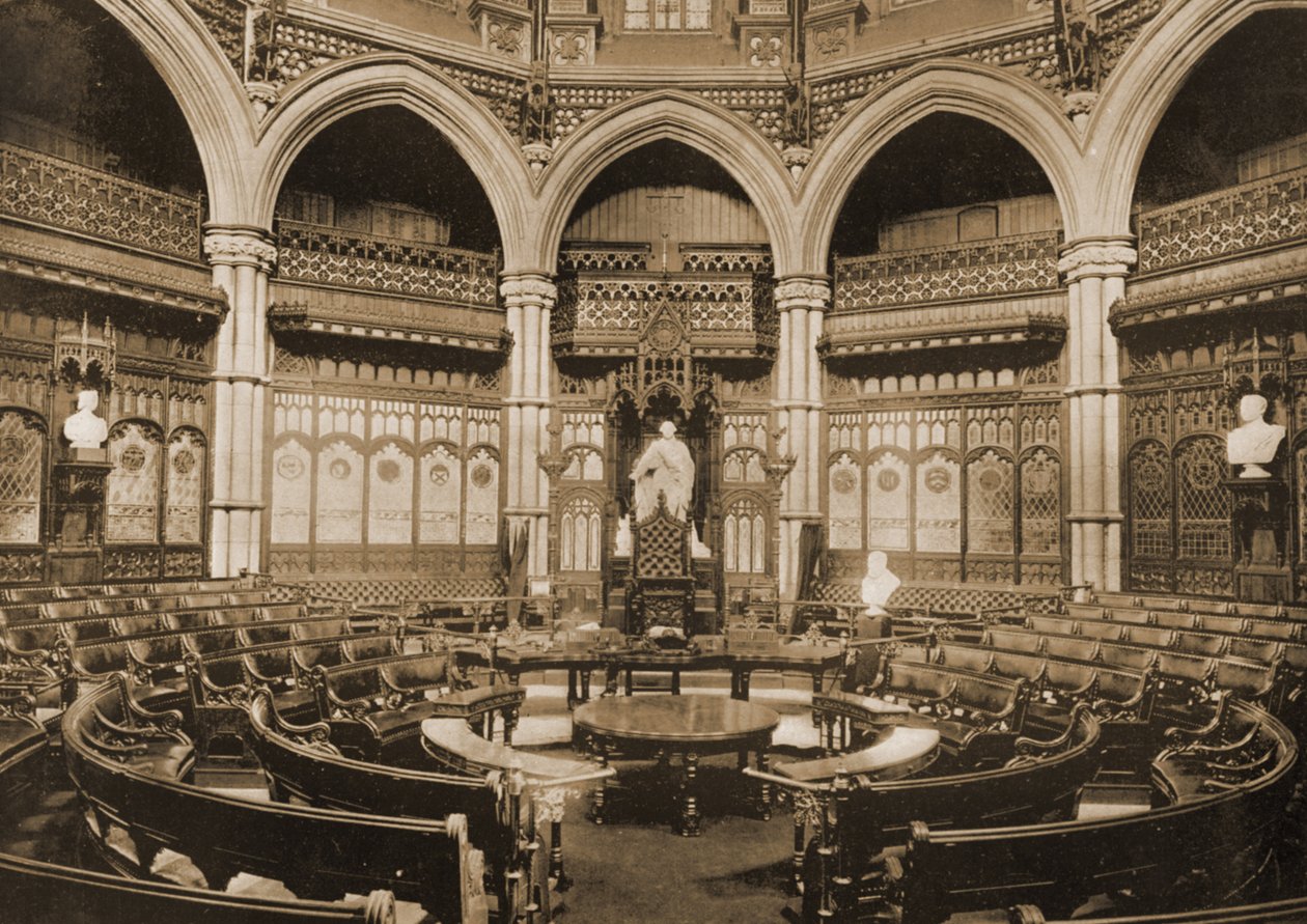 Gemeenteraadskamer in de London Guildhall, 1890 door British Photographer