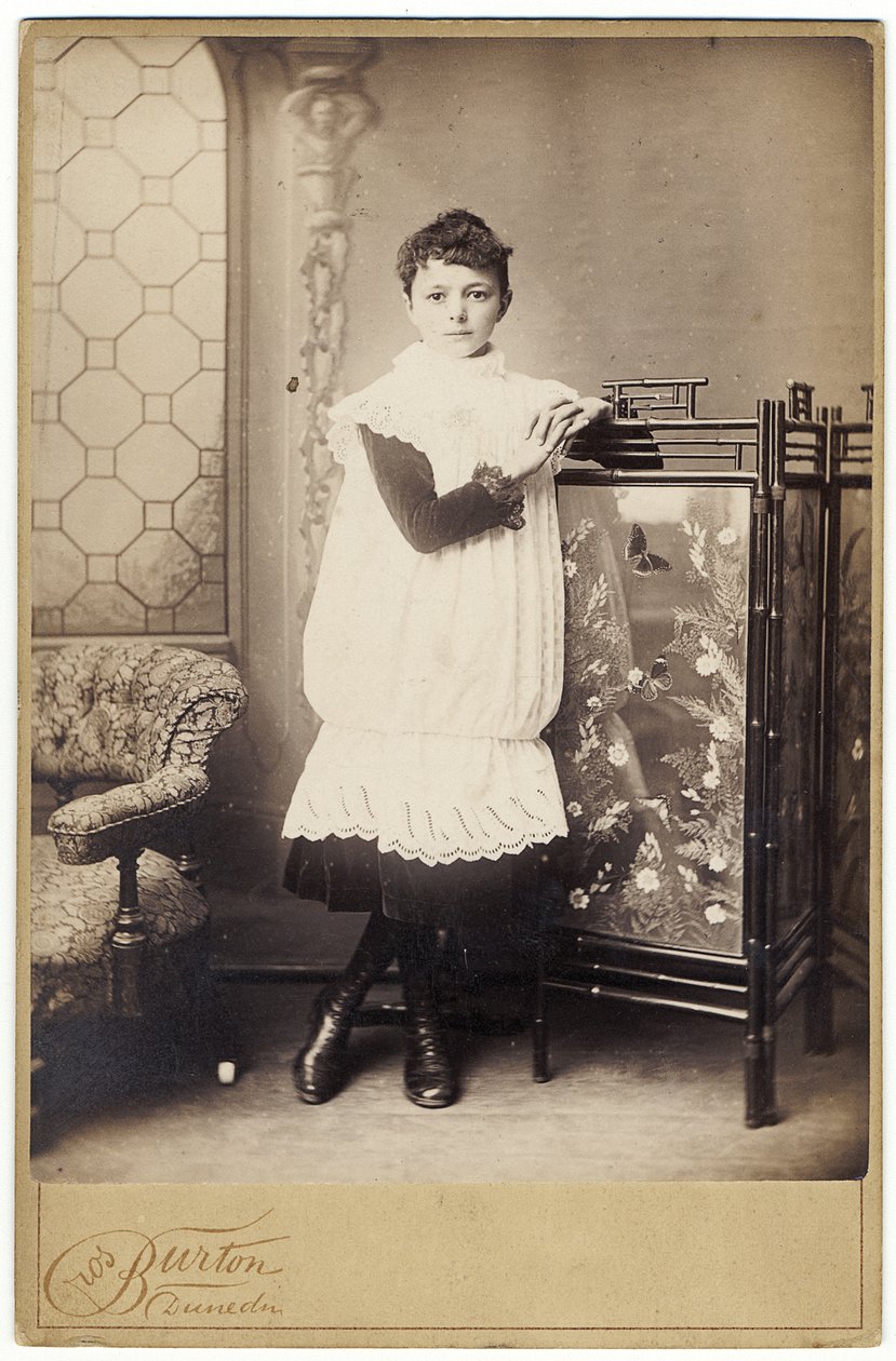 Portret, 1888 door Burton Brothers Studio