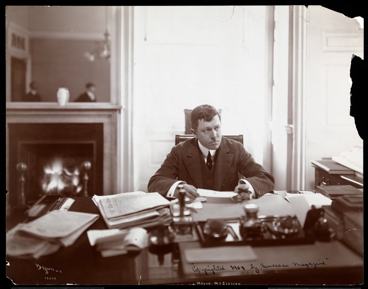 Burgemeester McClellan, 1904 door Byron Company