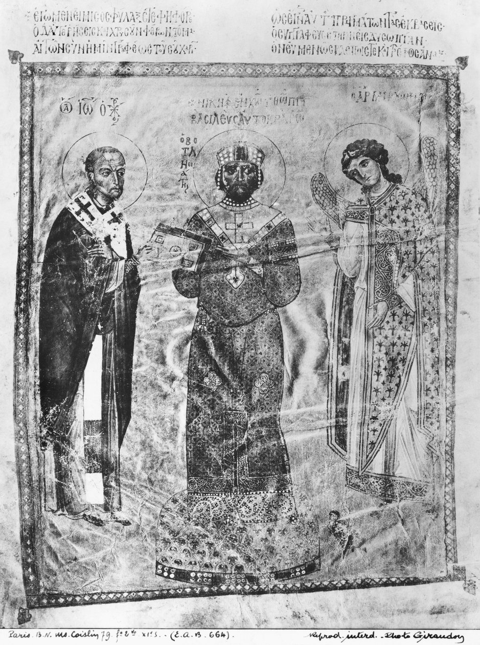 Ms Coislin 79 f.2v Keizer Nicephorus III Botaniates (reg.1078-81) tussen St. Johannes Chrysostomus (ca. 347-407) en de aartsengel Michaël, ca. 1078 door Byzantine