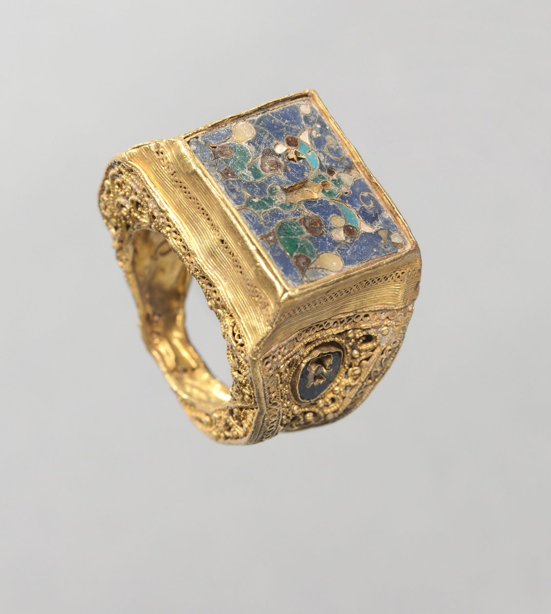 Ring, 800 door Byzantine School