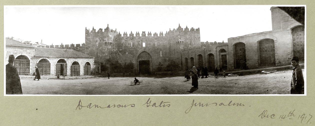 Damascuspoort, Jeruzalem, 14 december 1917 door Capt. Arthur Rhodes