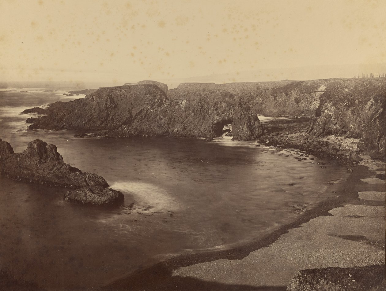 [Uitzicht op de Pacifische kust] / [Mendocino kust]. door Carleton Watkins