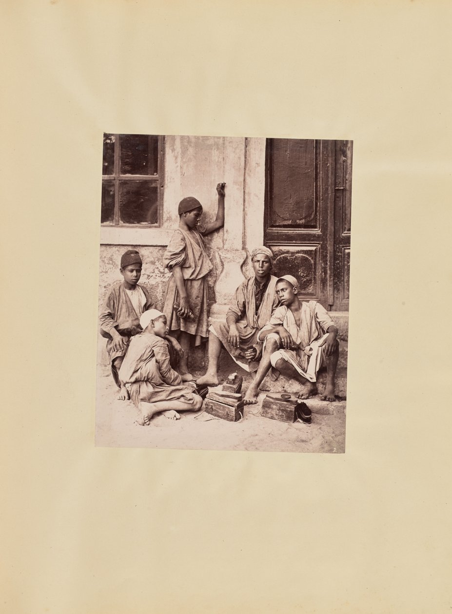[Schoenpoetsers]. door Carlo Naya