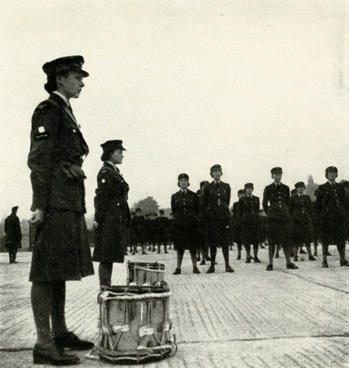 W.A.A.F. Band op Parade, ca. 1943 door Cecil Beaton