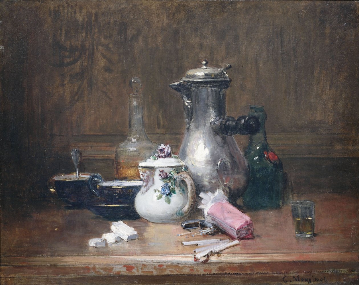 Stilleven met koffieservies, cognacfles en sigaretten door Charles Monginot