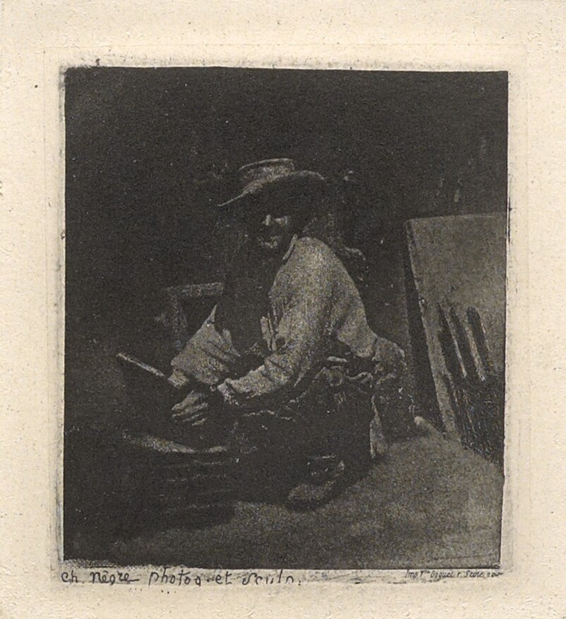 [The Crouching Mason]. door Charles Nègre