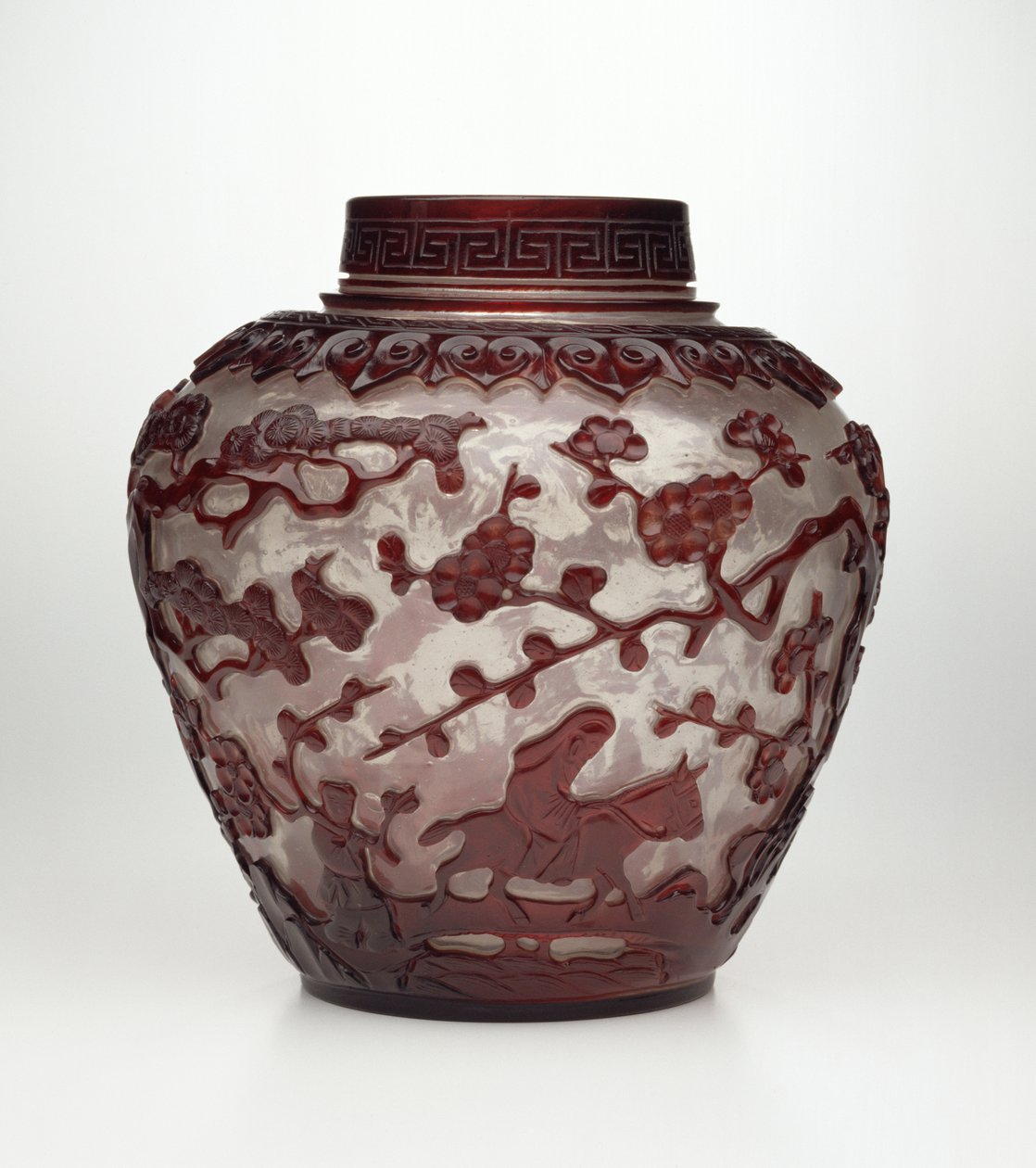 Twee kleur gesneden Beijing pot, Qianlong periode, 1736-95 door Chinese School