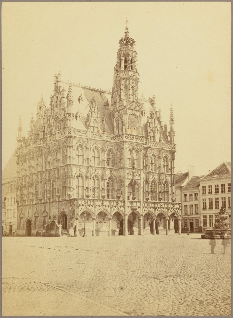 Hotel de ville, Oudenarde door Cundall and Fleming