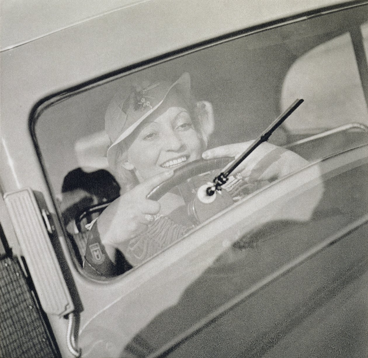 Een vrouw die rijdt, jaren 1930 door Czech Photographer