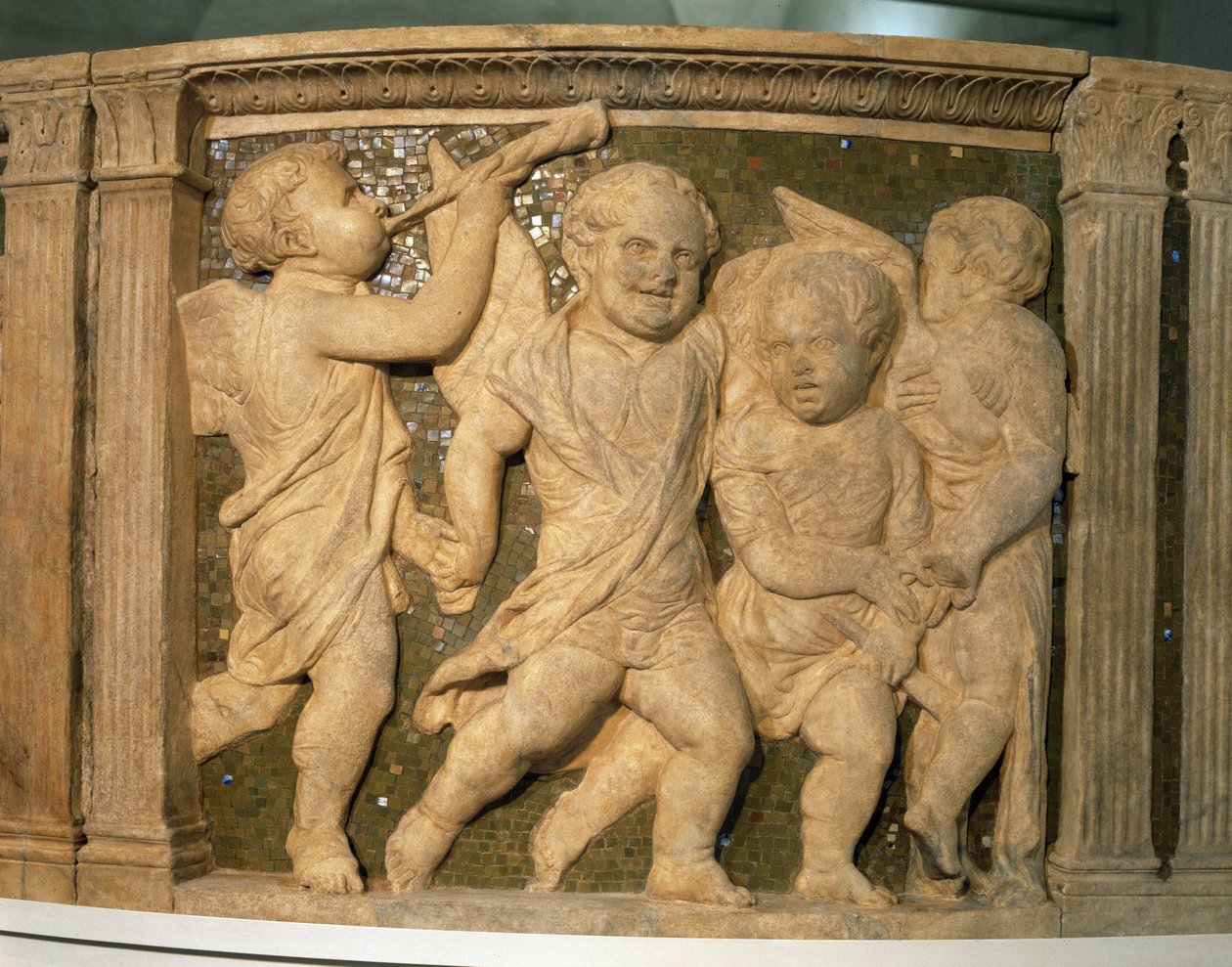 Pergamo del Duomo: Muzikale engelen door Donatello