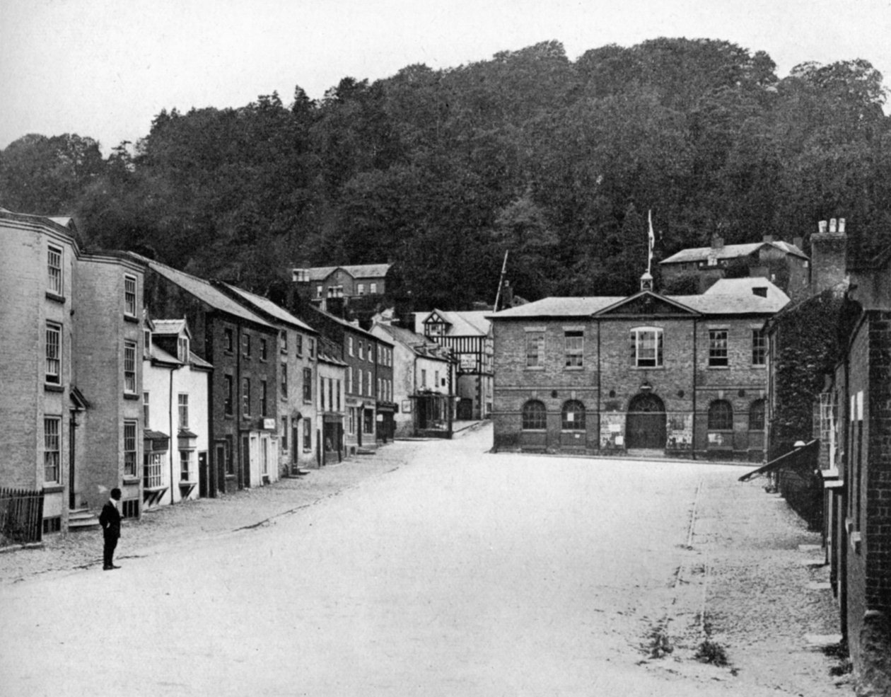 Een straat in Montgomery, Wales, 1924-1926 door E. Bastard