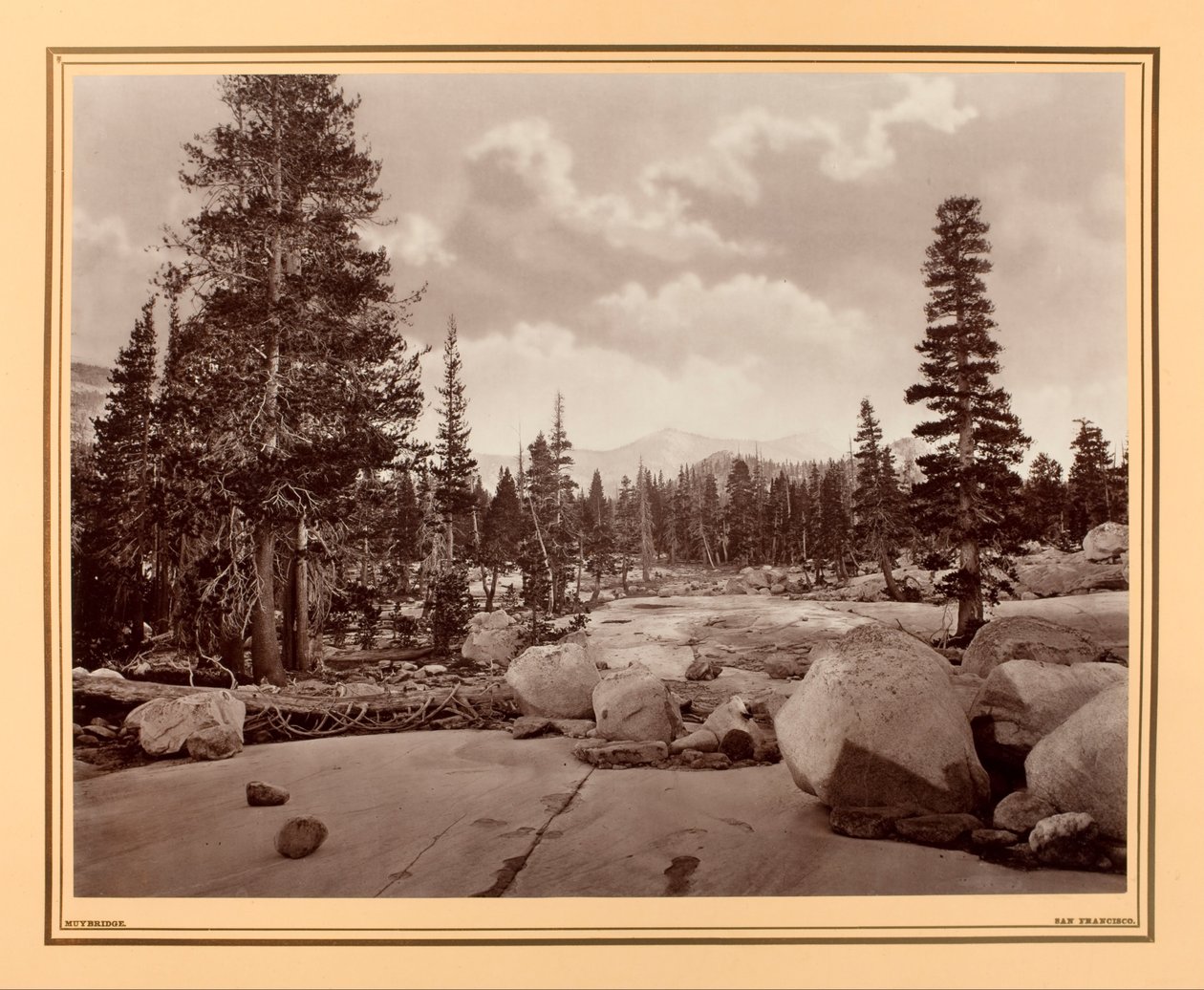 Oude Gletsjerkanaal. Lake Tenaya. Sierra Nevada Mountains. door Eadweard Muybridge