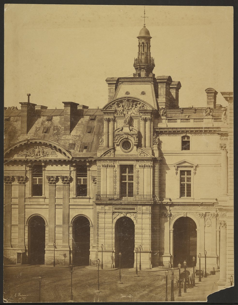 [Het Louvre, Paviljoen van Rohan]. door Édouard Baldus