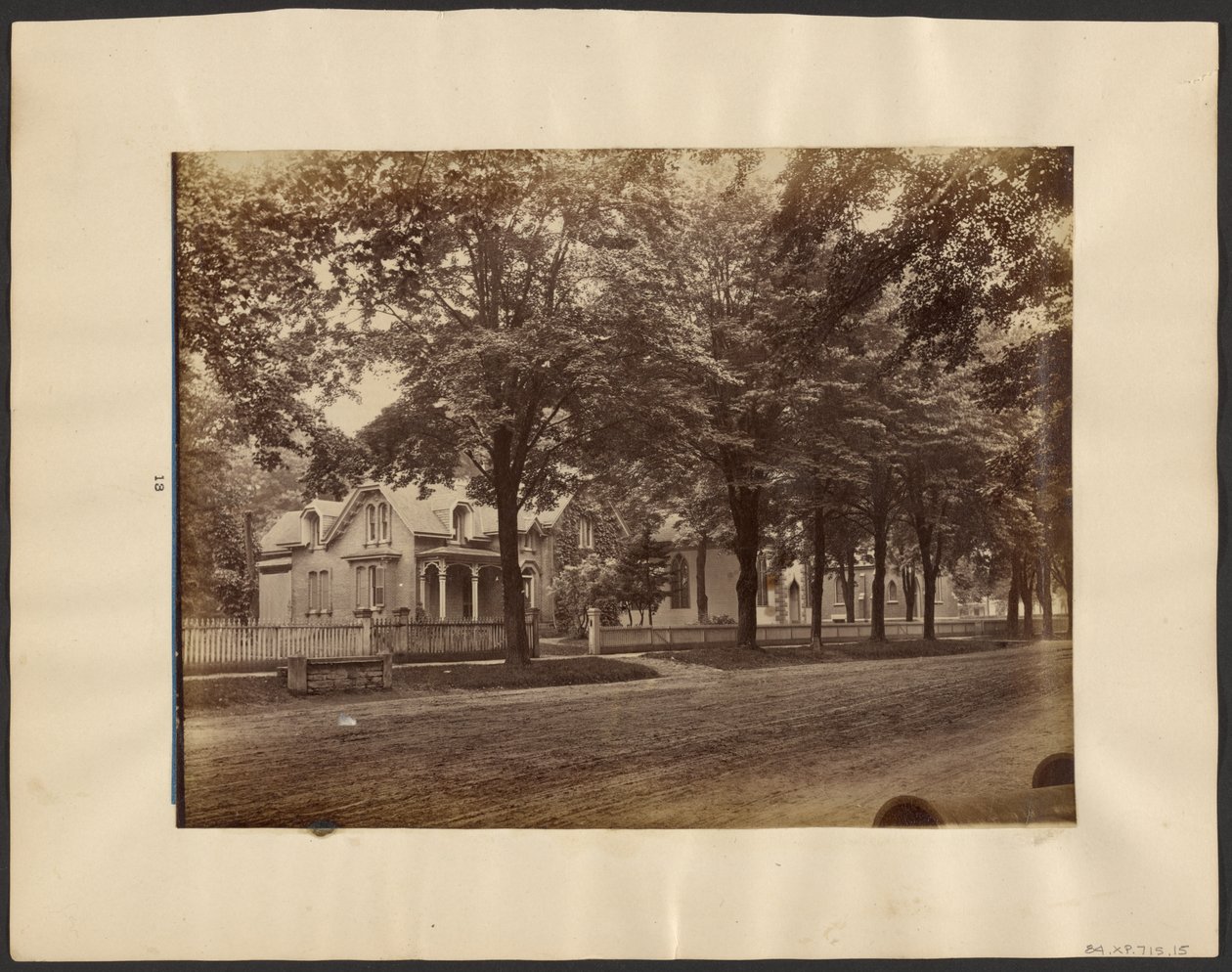 [Huizen, Maple City]. door Edward H. Hart