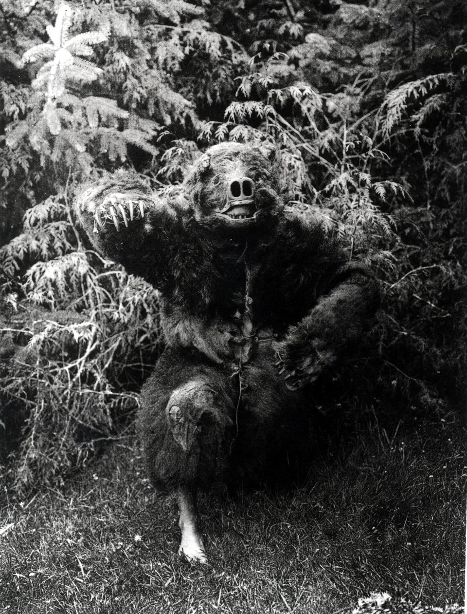 Nane-Qagyuhl, inheems Amerikaans kostuum door Edward Sheriff Curtis