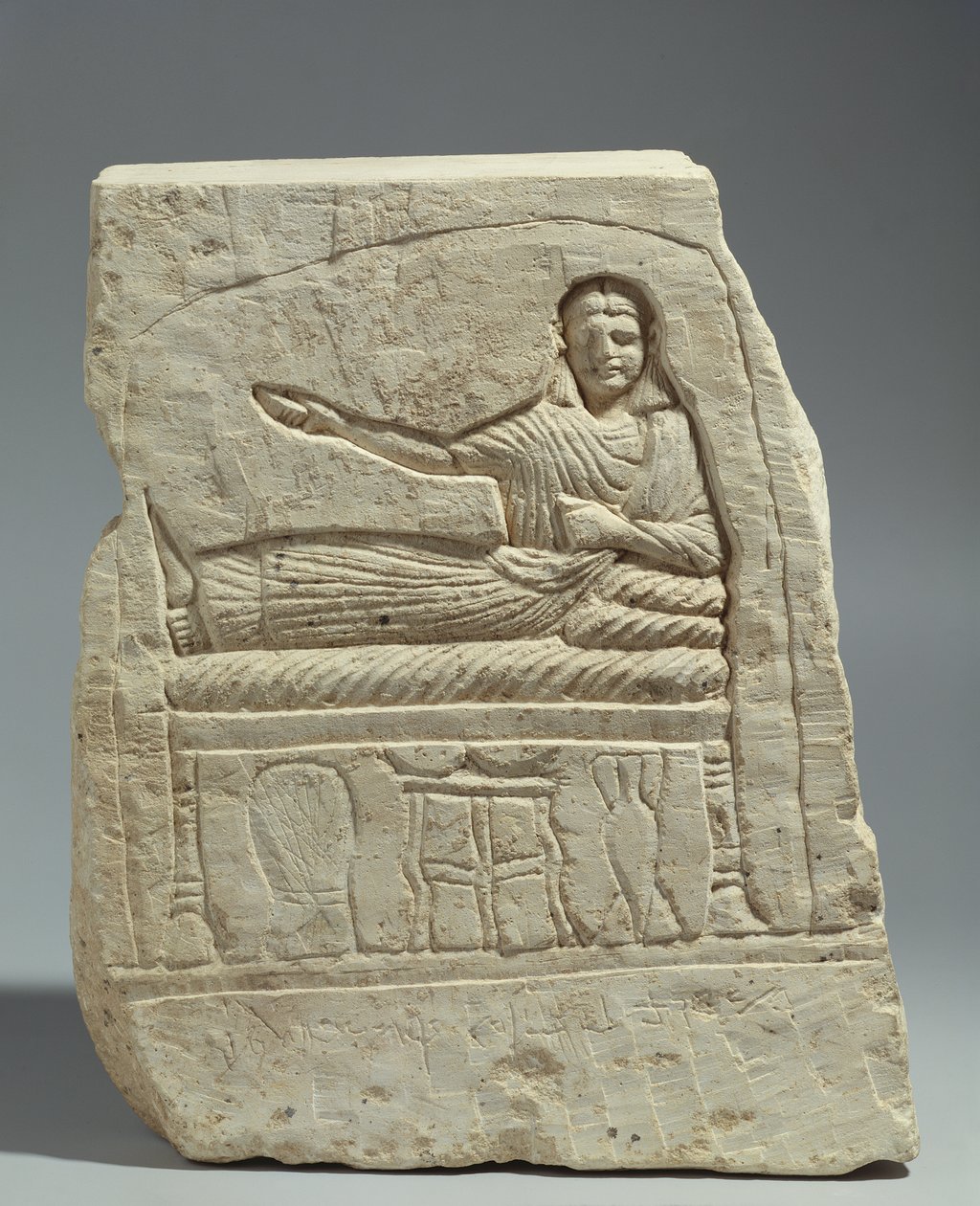 Funeraire stela in de naam van de dame Artemis, uit Kom Abu Billo door Egyptian Ptolemaic Period