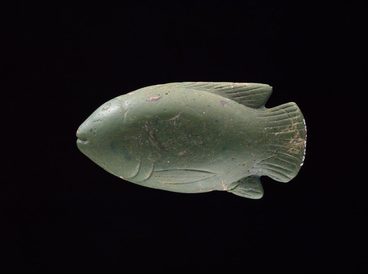 Visvormige schaal door Egyptian 18th Dynasty