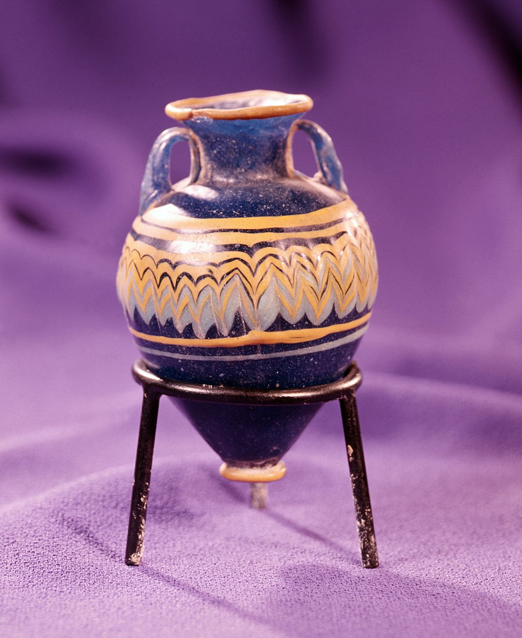 Amphora, 3e-4e eeuw v.Chr. door Egyptian Egyptian
