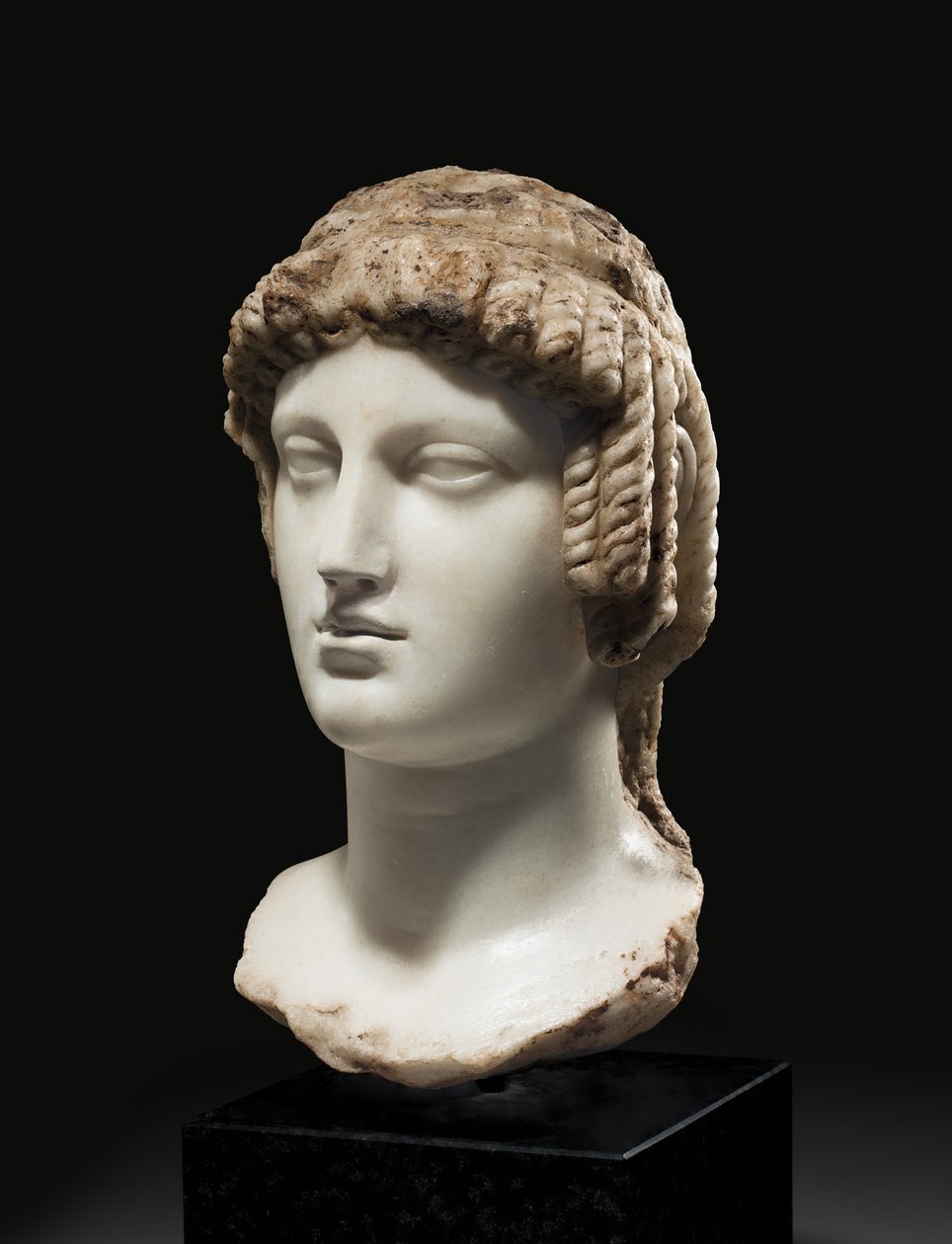 Buste van Isis door Egyptian Ptolemaic Period