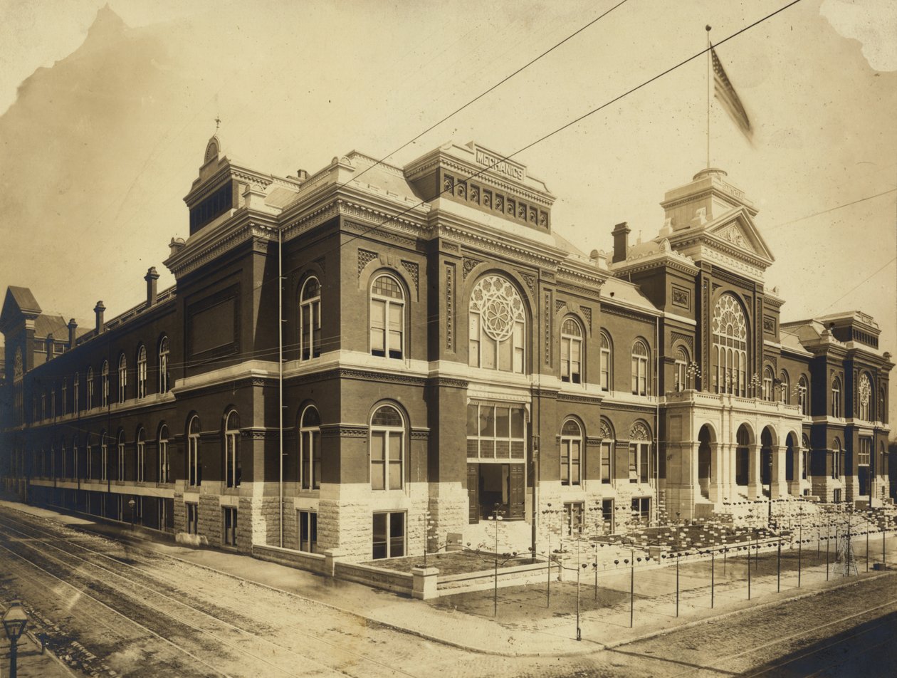 Expositie- en Muziekhal, buitenaanzicht. Olive Street tussen Thirteenth en Fourteenth Streets, St. Louis door Emil Boehl