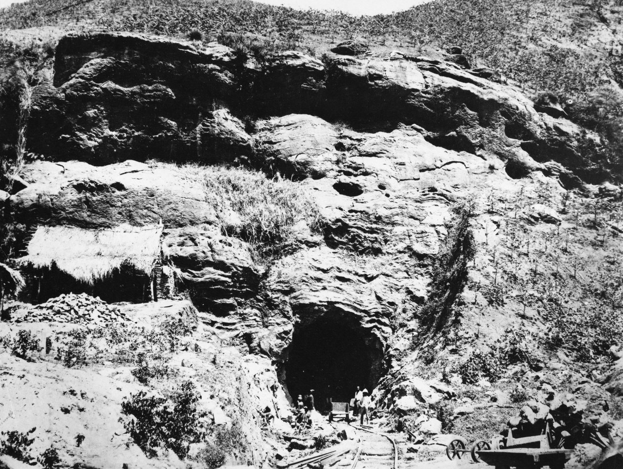 Bouw van een Tunnel op de Colombo-Kandy Spoorlijn, ca. 1860s door English Photographer