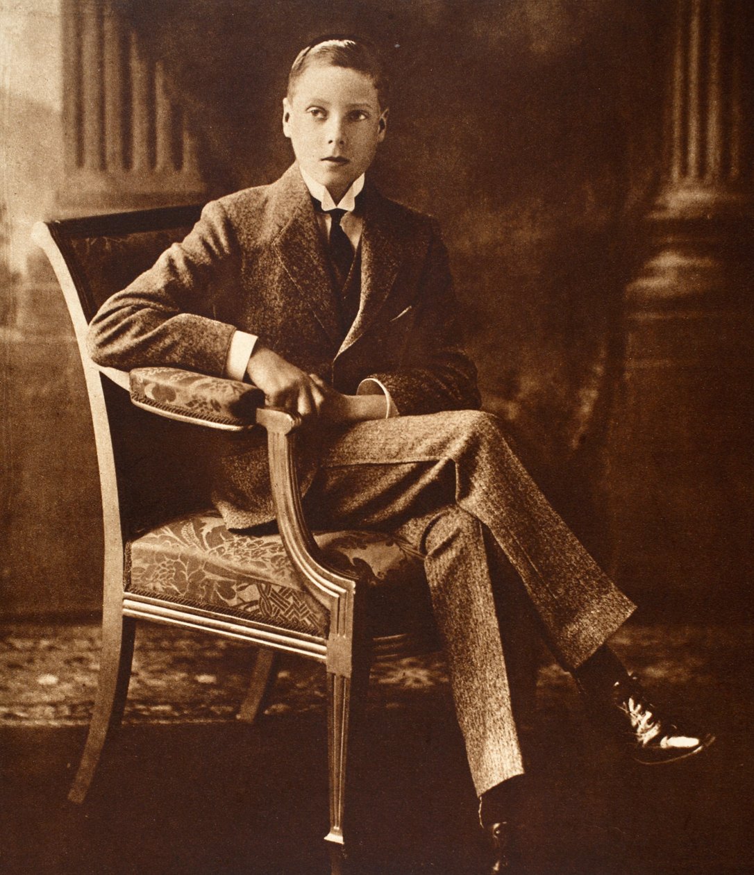 Koning Edward VIII op zestienjarige leeftijd, 1910 door English Photographer