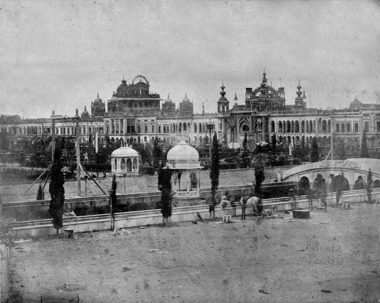 Lucknow, kort na het beleg, 1857 door English Photographer