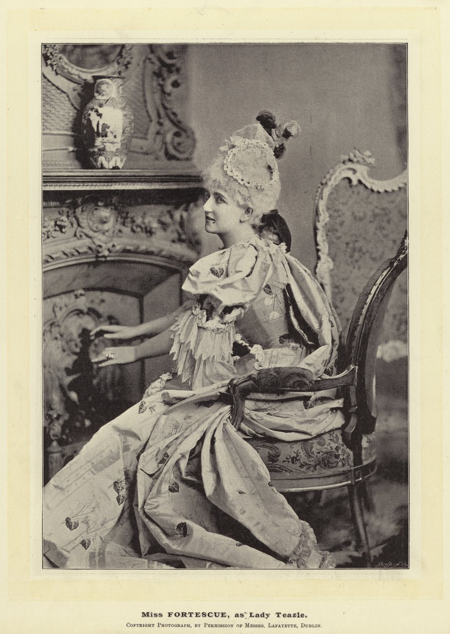 Miss Fortescue, als Lady Teazle door English Photographer