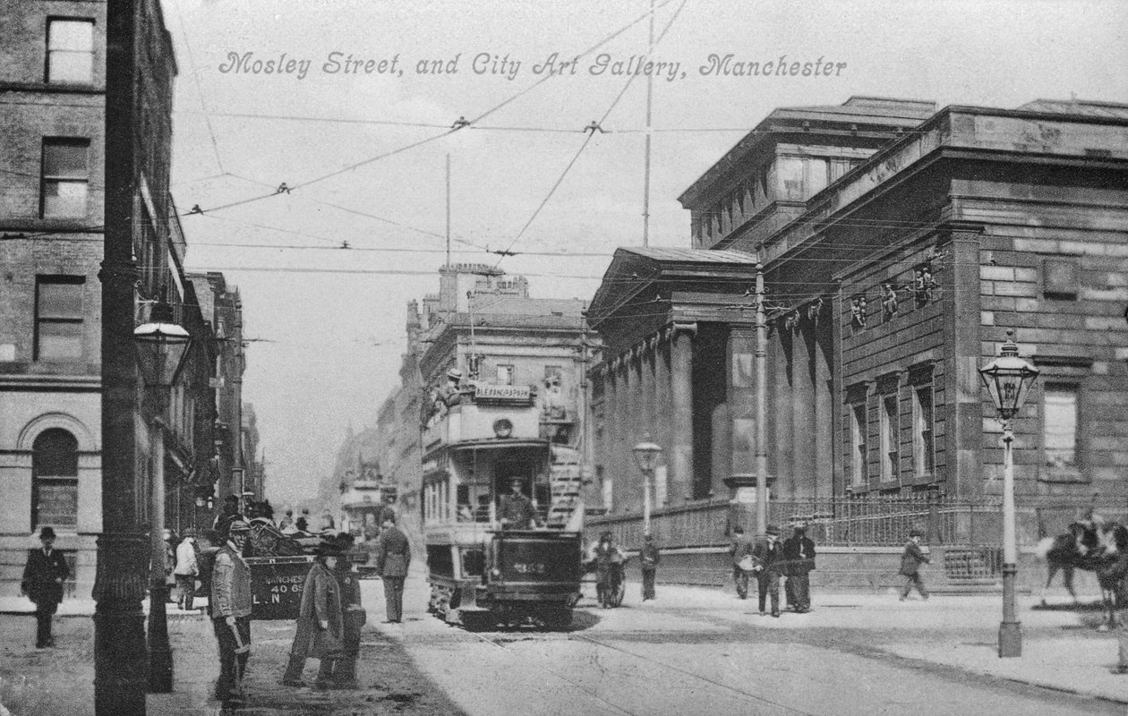 Mosley Street, en City Art Gallery, Manchester, c.1910 door English Photographer